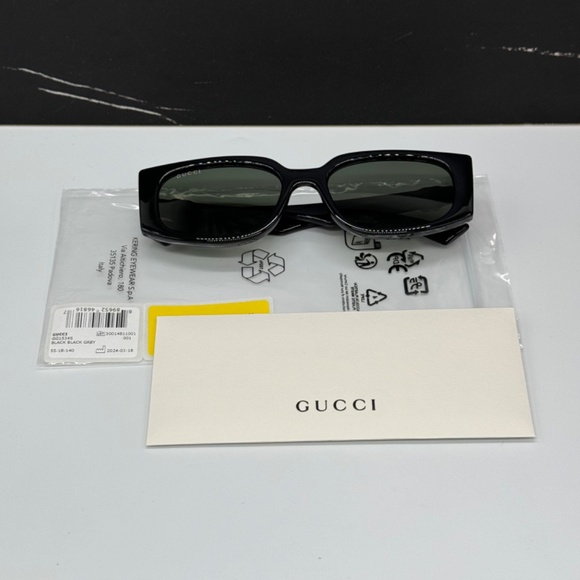 NEW GUCCI SUNGLASSES, AUTHENTIC BLACK GEOMETRIC GUCCI WOMEN EYWEAR - Picture 13 of 14